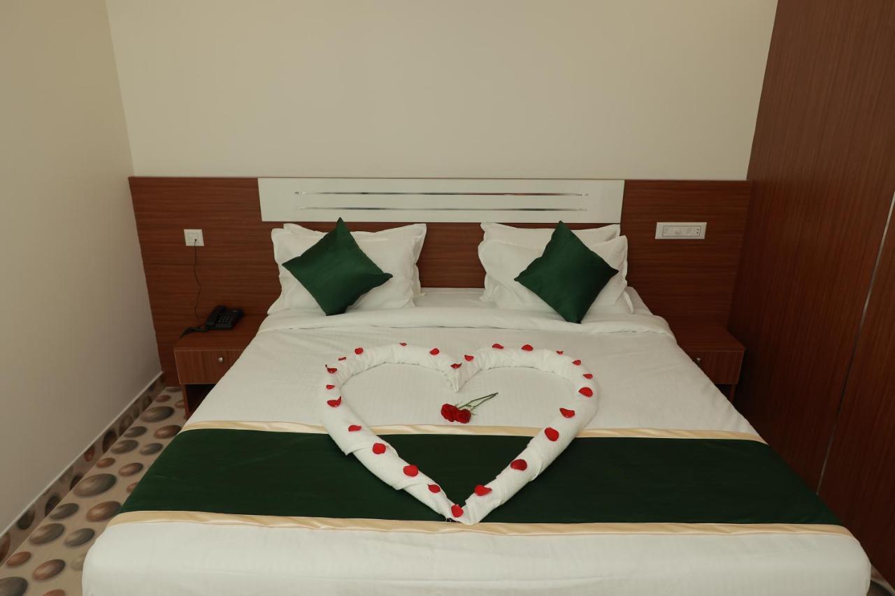 Delano Residency Hotel Kaliyal Eksteriør billede