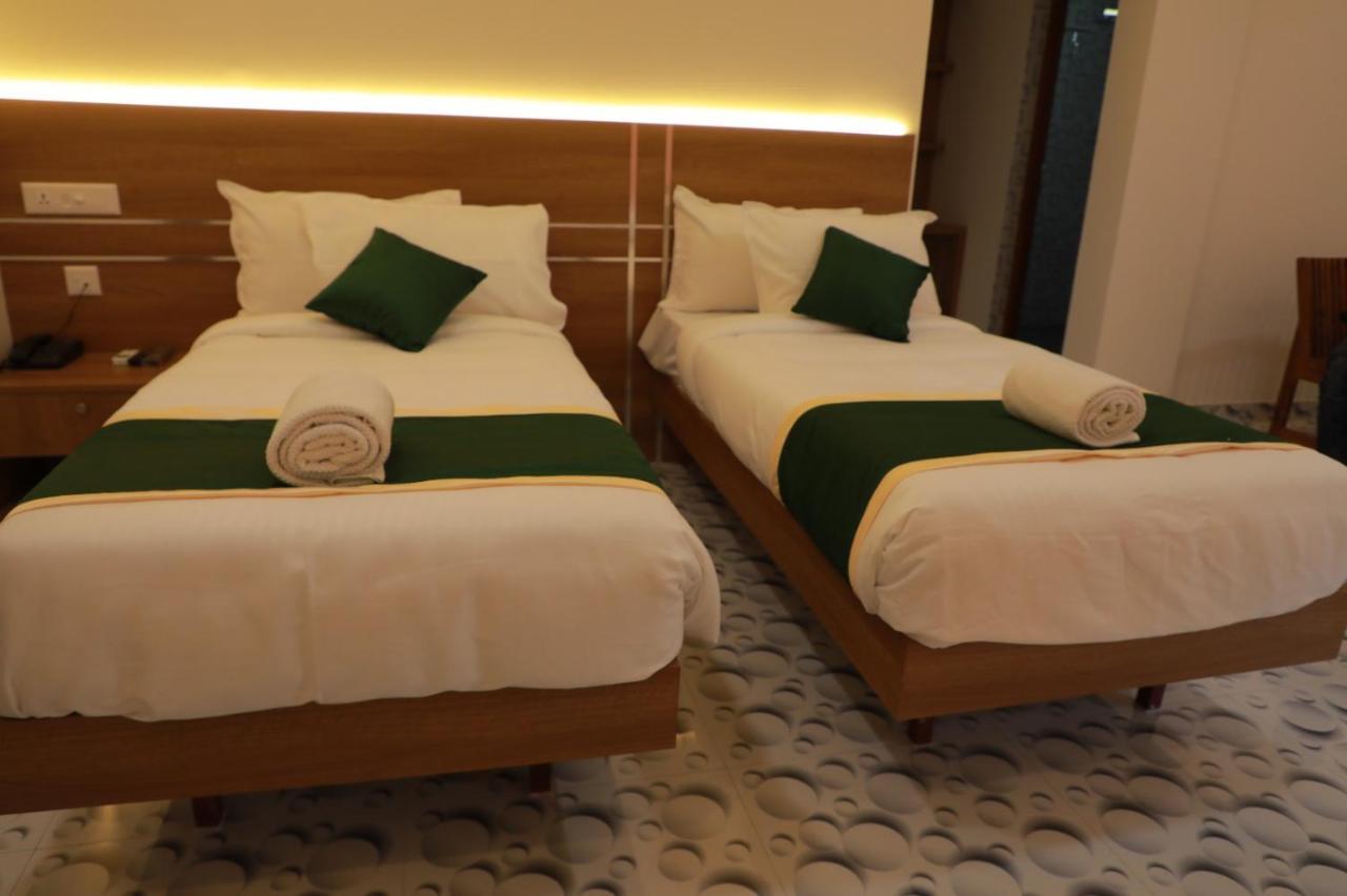 Delano Residency Hotel Kaliyal Eksteriør billede